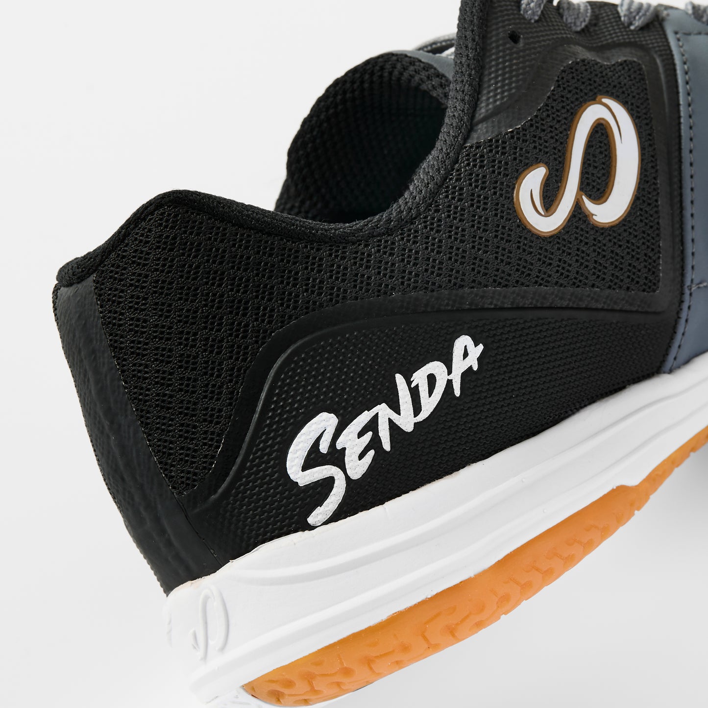 Senda Ushuaia Club 2.0 Dark Grey Futsal Shoes