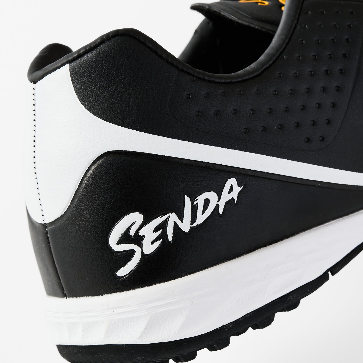 Senda Ushuaia Academy Black Turf Shoes
