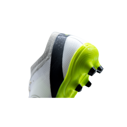 Rear view of Senda Pampa Pro Soccer Cleats highlighting black heel strap and neon stud design for firm ground traction.

