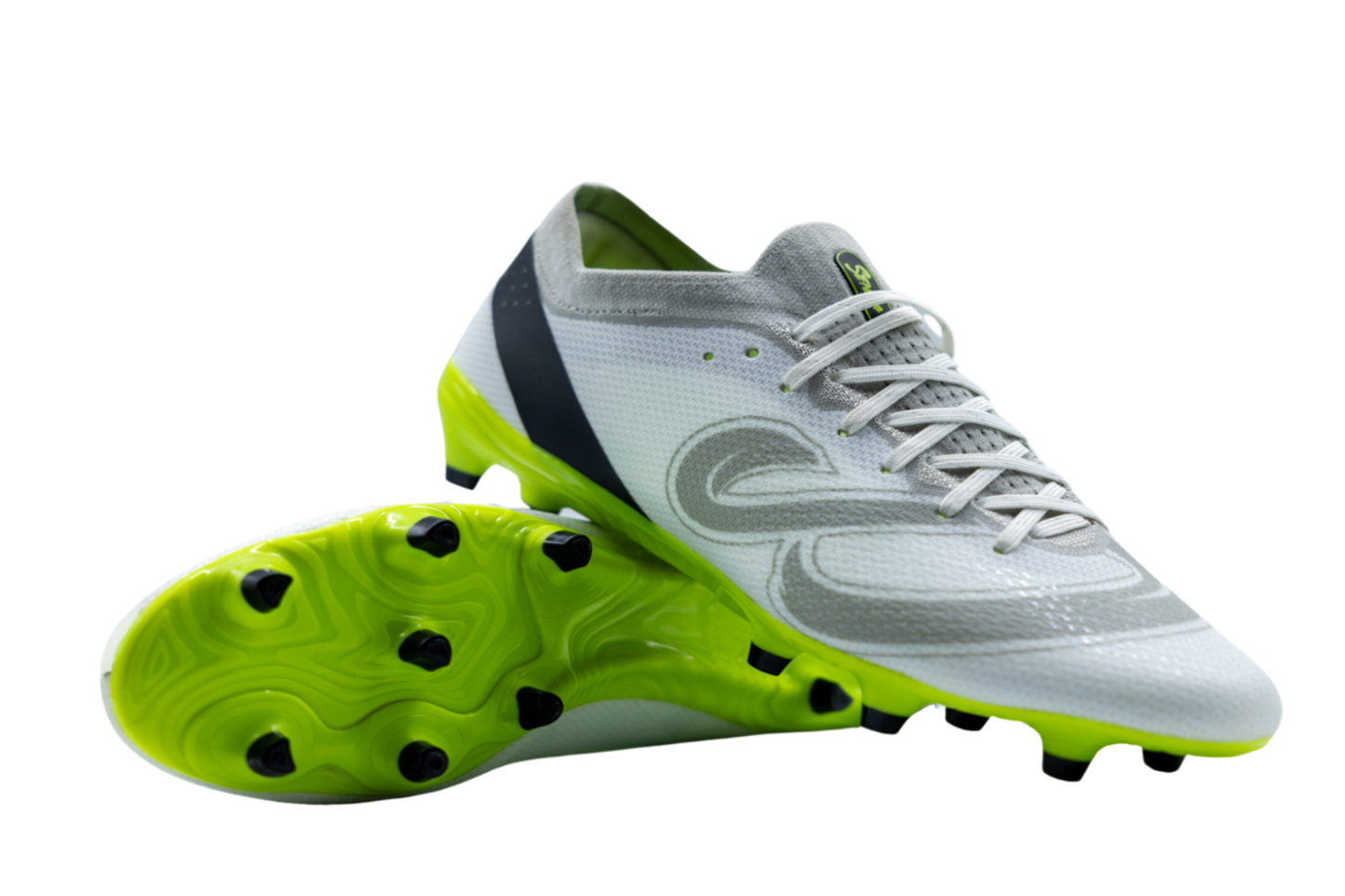 Senda Pampa Pro Soccer Cleats with neon green stud outsole and aerodynamic upper design for firm ground performance.

