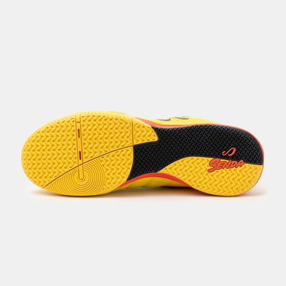Bottom view of Senda Ushuaia Pro 2.0 futsal shoes highlighting gum rubber sole with enhanced grip pattern and Senda logo.


